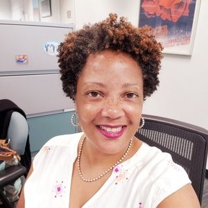 Meet your Posher, Simone
